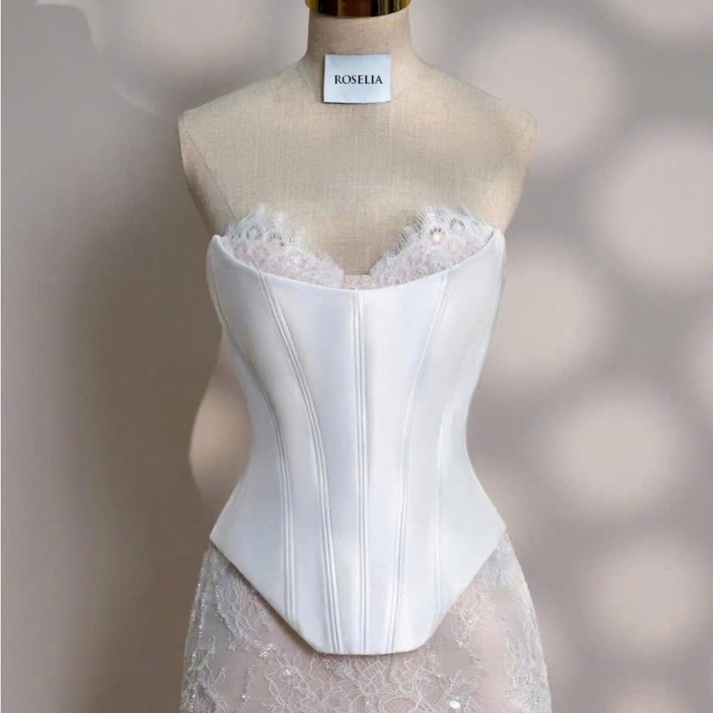 Roselia White Corset Top